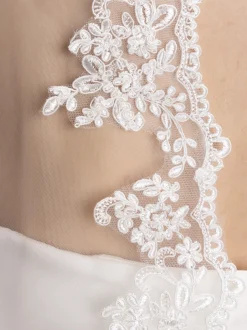 Perfect Bridal Two Tier Veils | Fingertip Veils*Two Tier Floral Lace Edge Fingetip Veil | L&F Ivory