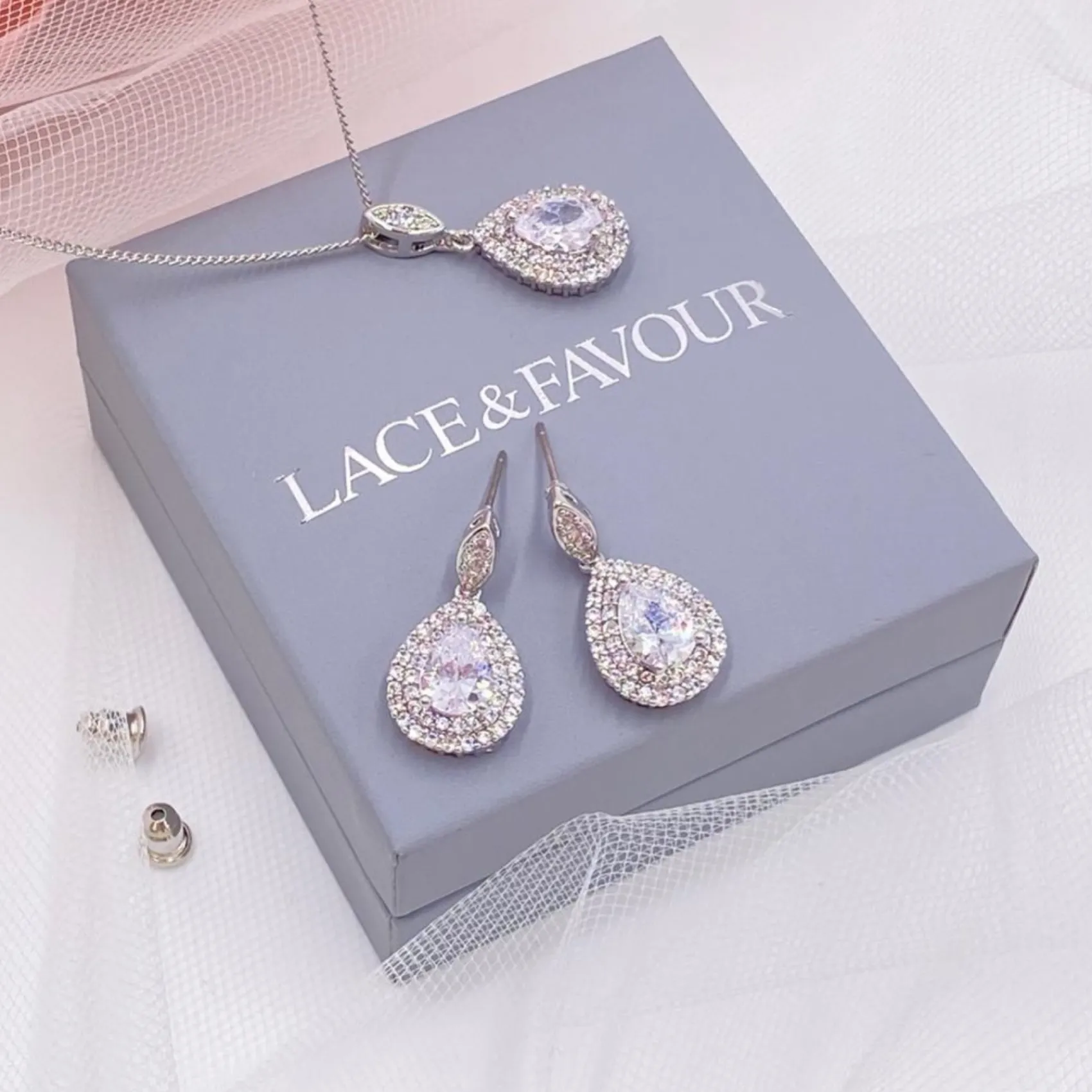 Lace & Favour Silver Prom Jewellery | Prom Jewellery Sets*Izzie Crystal Embellished Teardrop Bridal Jewellery Set