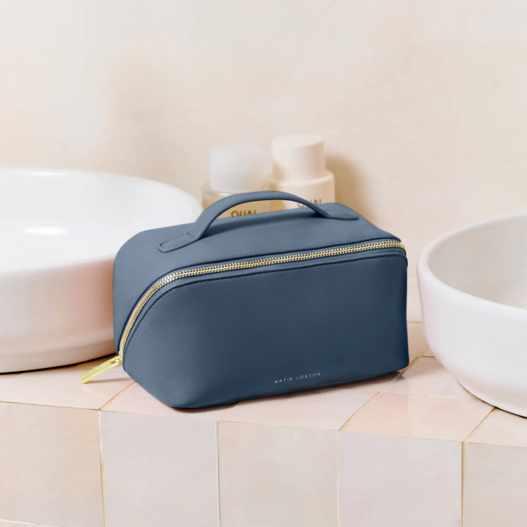 Katie Loxton Makeup & Wash Bags | Something Blue Gifts*Medium Makeup and Wash Bag Navy