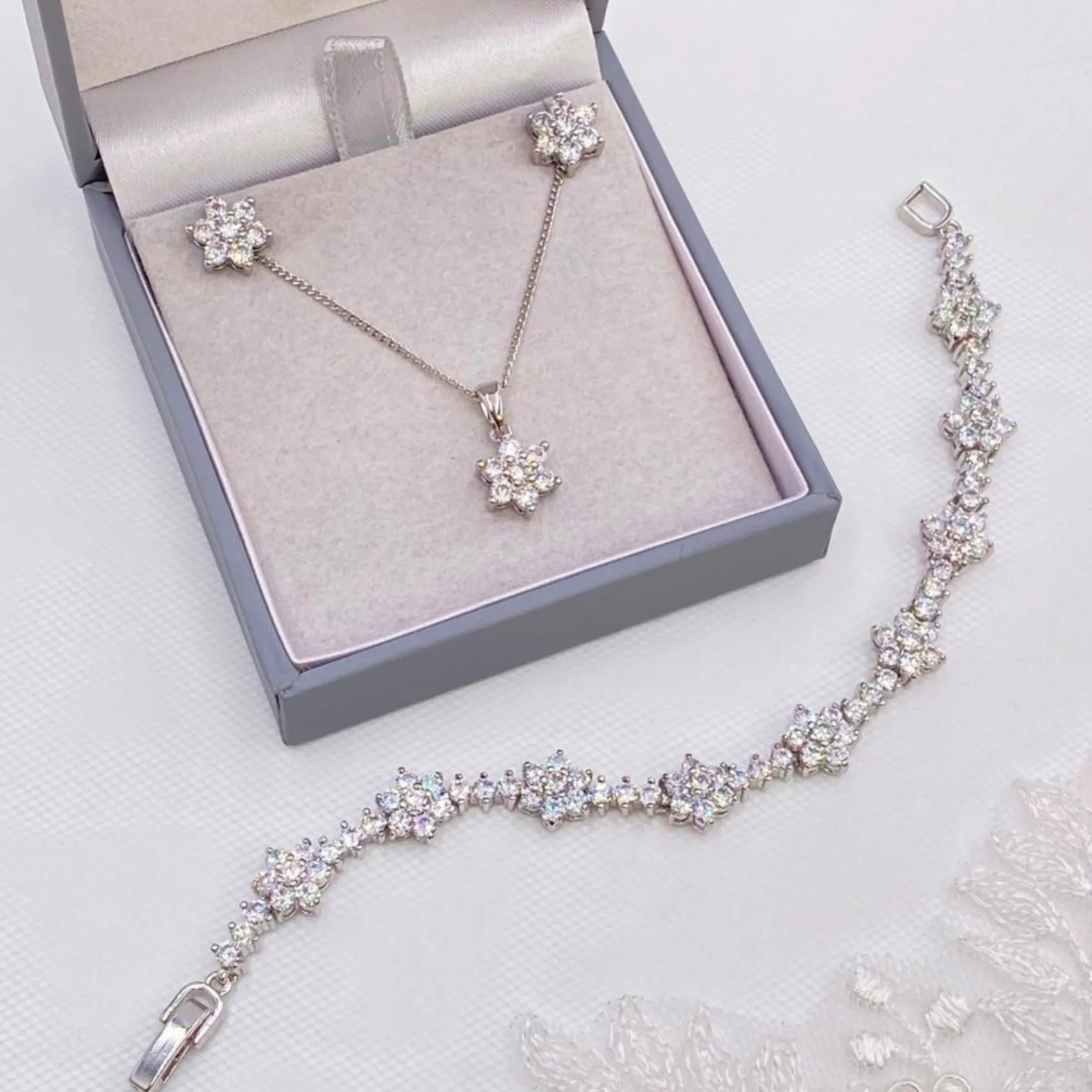 Lace & Favour Silver Prom Jewellery | Prom Jewellery Sets*Lanesborough Floral Crystal Stud Earring and Pendant Jewellery Set Silver