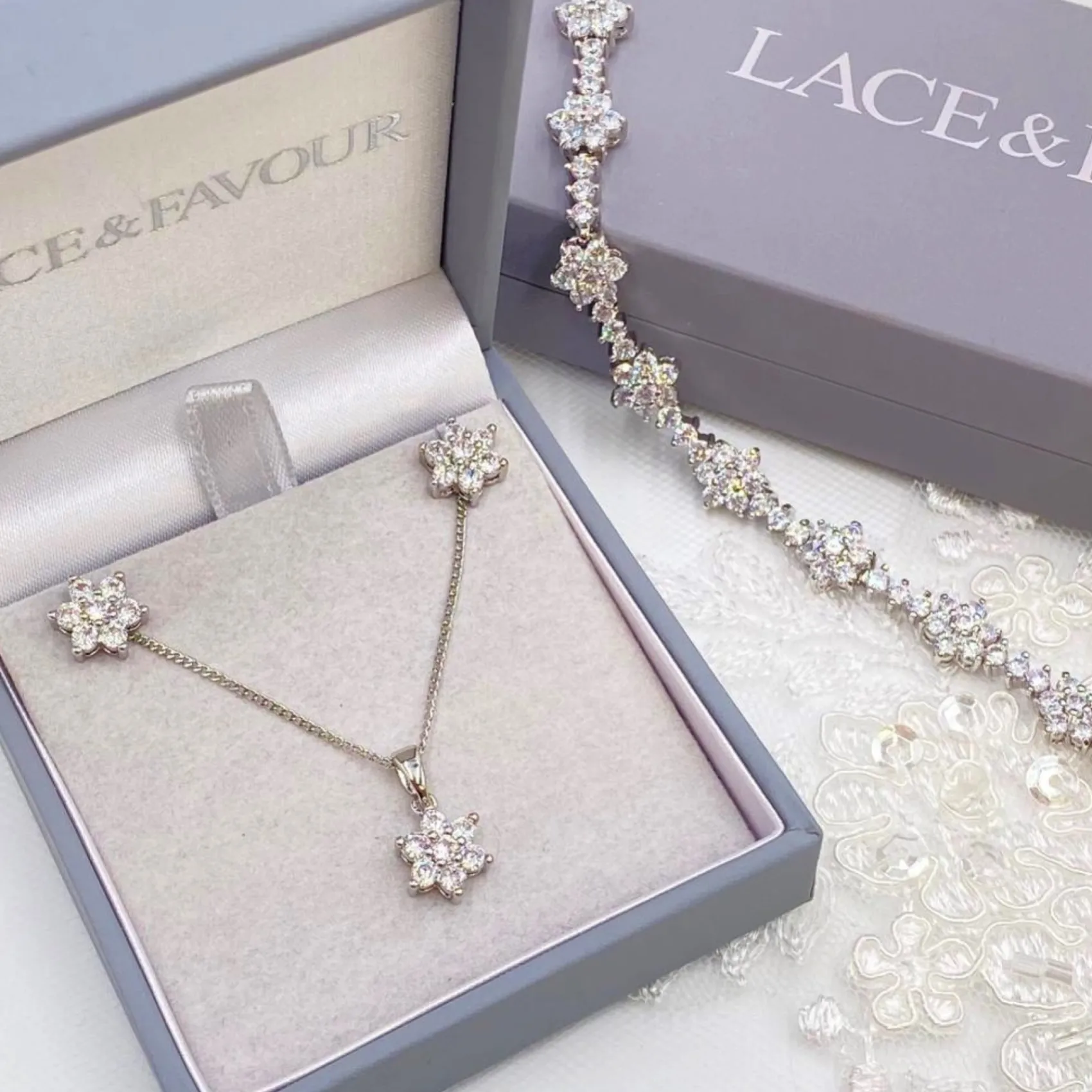Lace & Favour Silver Prom Jewellery | Prom Jewellery Sets*Lanesborough Floral Crystal Stud Earring and Pendant Jewellery Set Silver