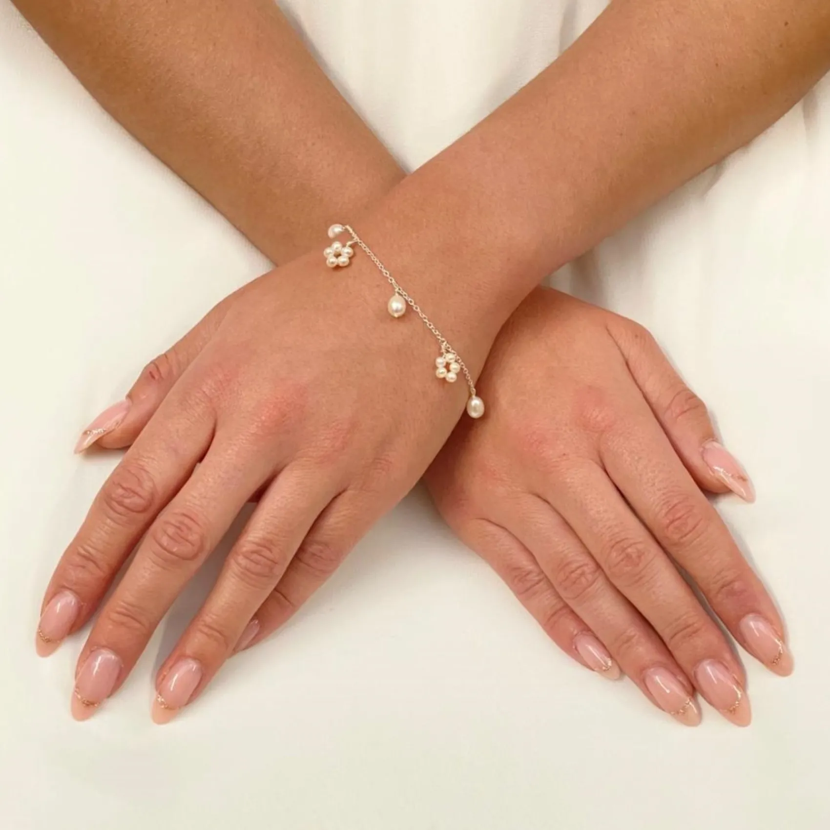 Lace & Favour Bridesmaid Gifts | Pearl Jewellery*Lavinia Freshwater Pearl Drop Chain Bracelet Ivory/ Silver
