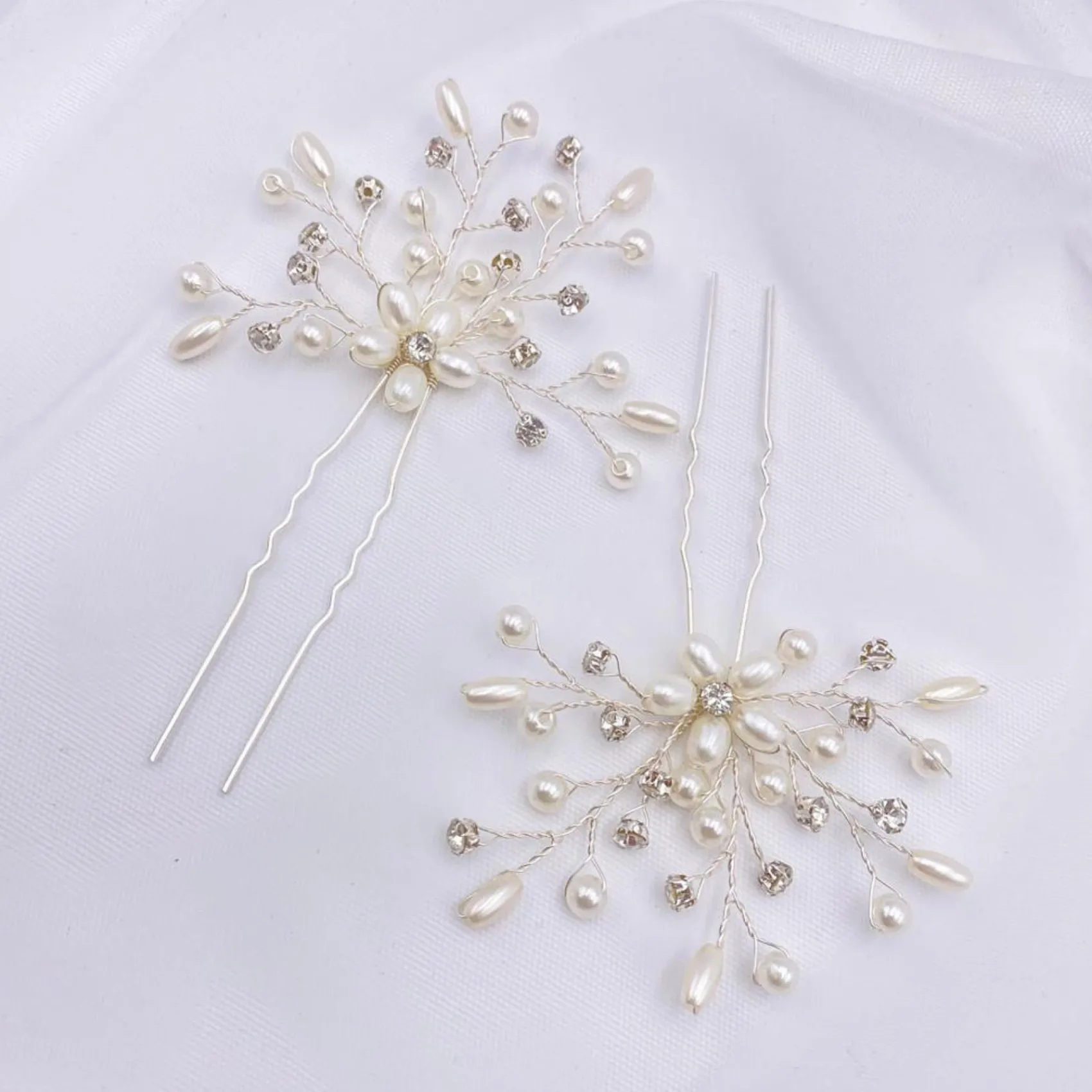 Lace & Favour Bridesmaid Gifts | Pearl Hair Accessories*Leia Floral Pearl and Crystal Spray Hair Pin Ivory/ Silver