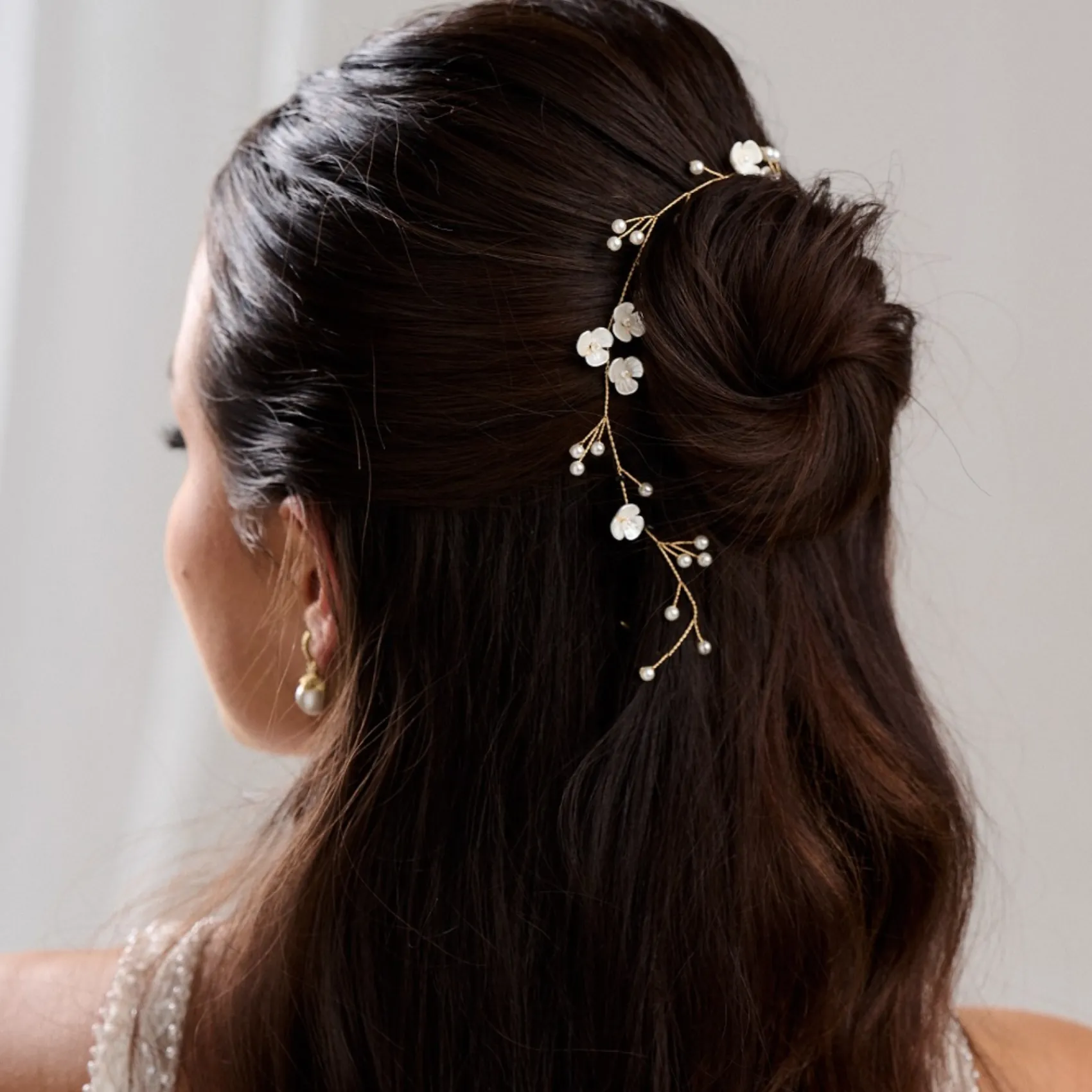 Lace & Favour Pearl Hair Accessories | Gold Hair Accessories*Letisha Ivory Flowers and Pearl Sprigs Wedding Hair Vine (Gold) Ivory/ Gold