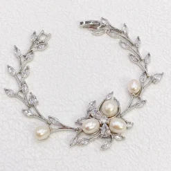 Lace & Favour Bride Gifts | Pearl Jewellery*Lola Freshwater Pearl and Crystal Leaves Wedding Bracelet (Silver)