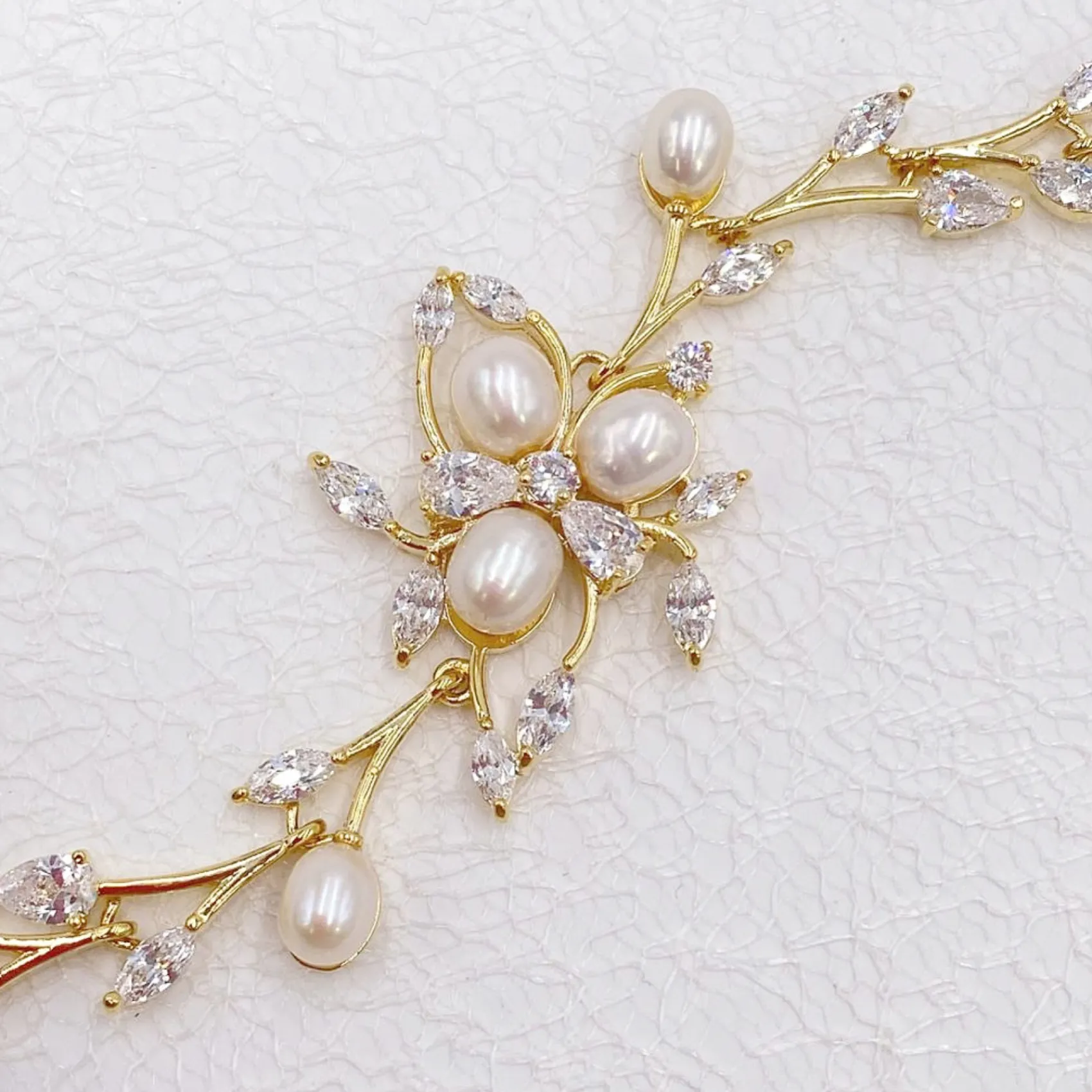 Lace & Favour Pearl Jewellery | Gold Wedding Jewellery*Lola Freshwater Pearl and Crystal Leaves Wedding Bracelet (Gold) Ivory/ Gold