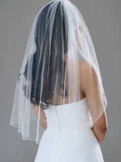 Twilight Designs Single Tier Veils | Elbow Length Veils*Lovington Single Tier Scattered Diamante Veil with Corded Edge Ivory