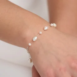 Lace & Favour Bridesmaid Gifts | Bride Gifts*Mereia Illusion Freshwater Pearl Bracelet Ivory/ Silver