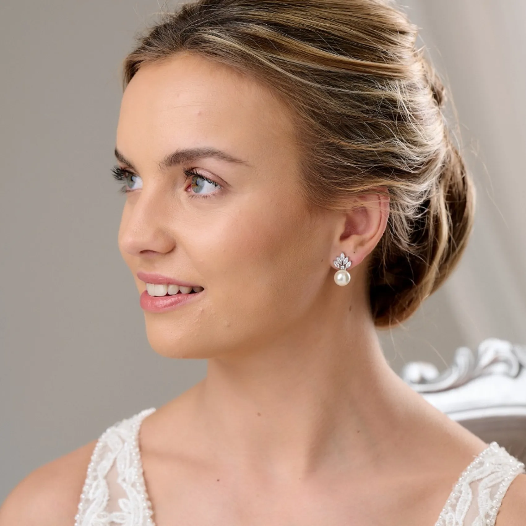 Lace & Favour Bridesmaid Gifts | Vintage Jewellery*Mila Pearl Sparkle Stud Wedding Earrings Ivory/ Silver