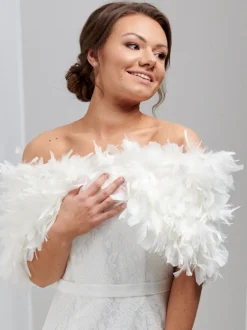 Beverly Hills Feather Stoles & Shrugs | Wedding Capes & Wraps*Olivia Ruffle Feather Bridal Stole Ivory