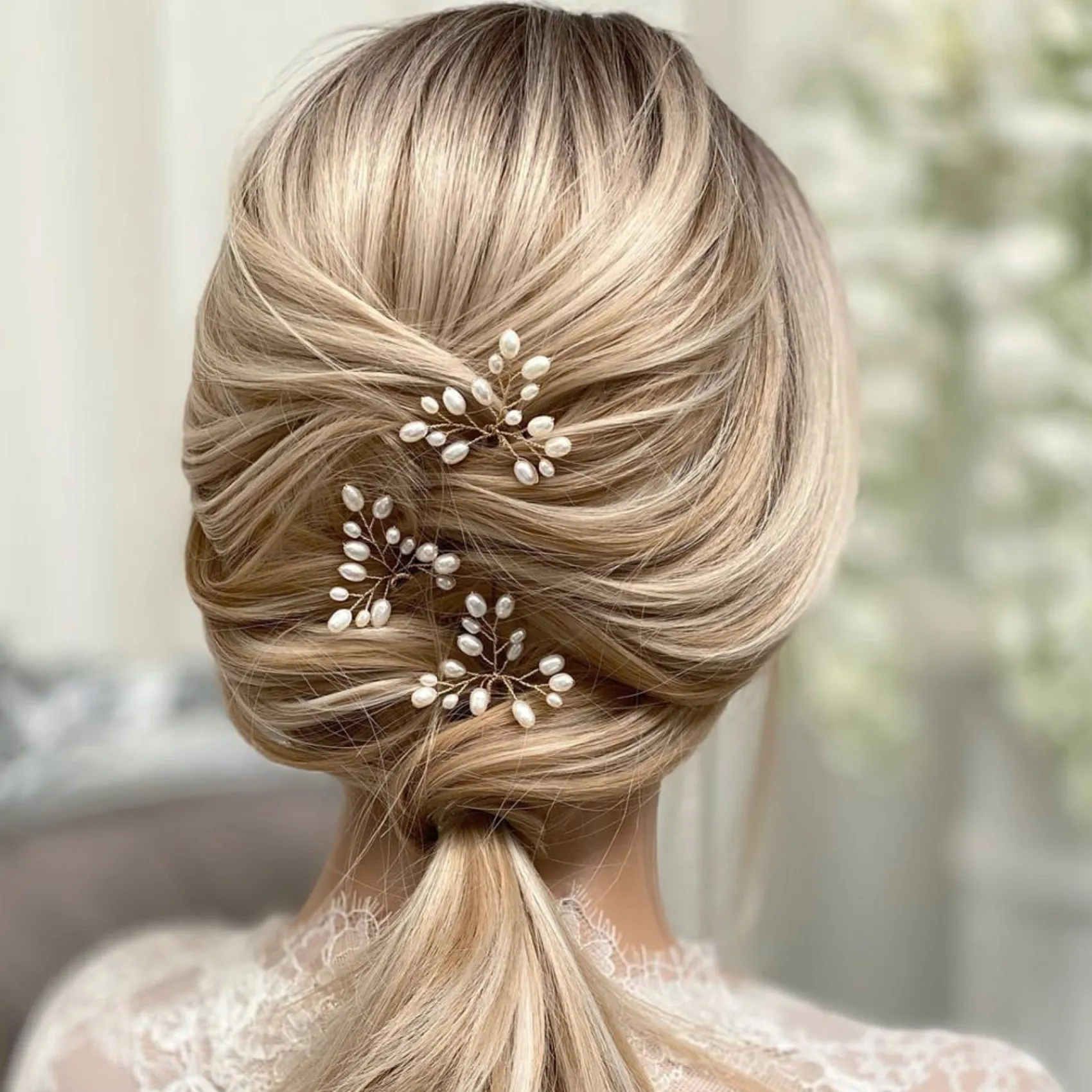Lace & Favour Bridesmaid Gifts | Pearl Hair Accessories*Oriana Freshwater Pearl Wedding Hair Pin (Gold) Ivory/ Gold