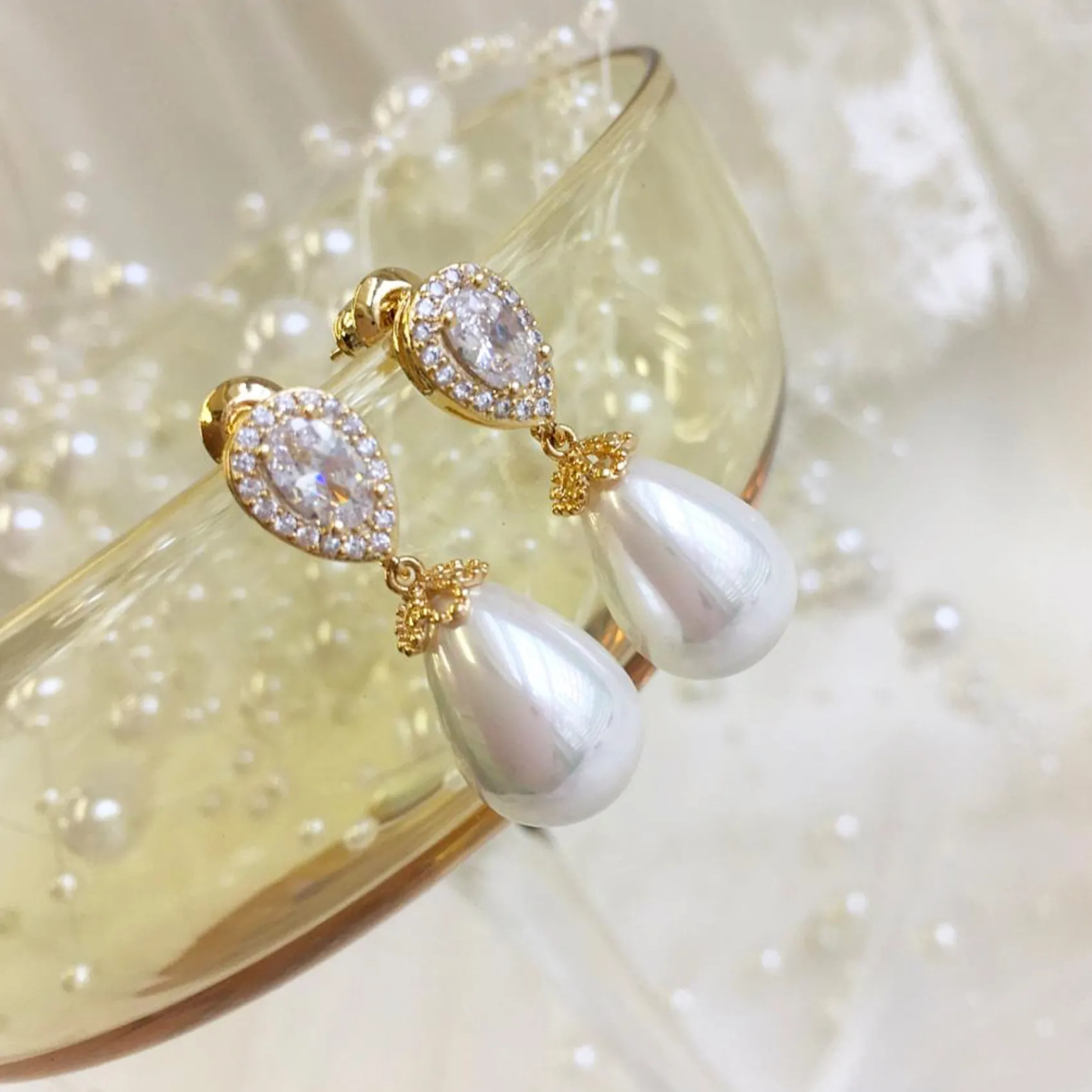 Lace & Favour Bridesmaid Gifts | Bride Gifts*Paloma Teardrop Pearl Wedding Earrings (Gold) Ivory/ Gold