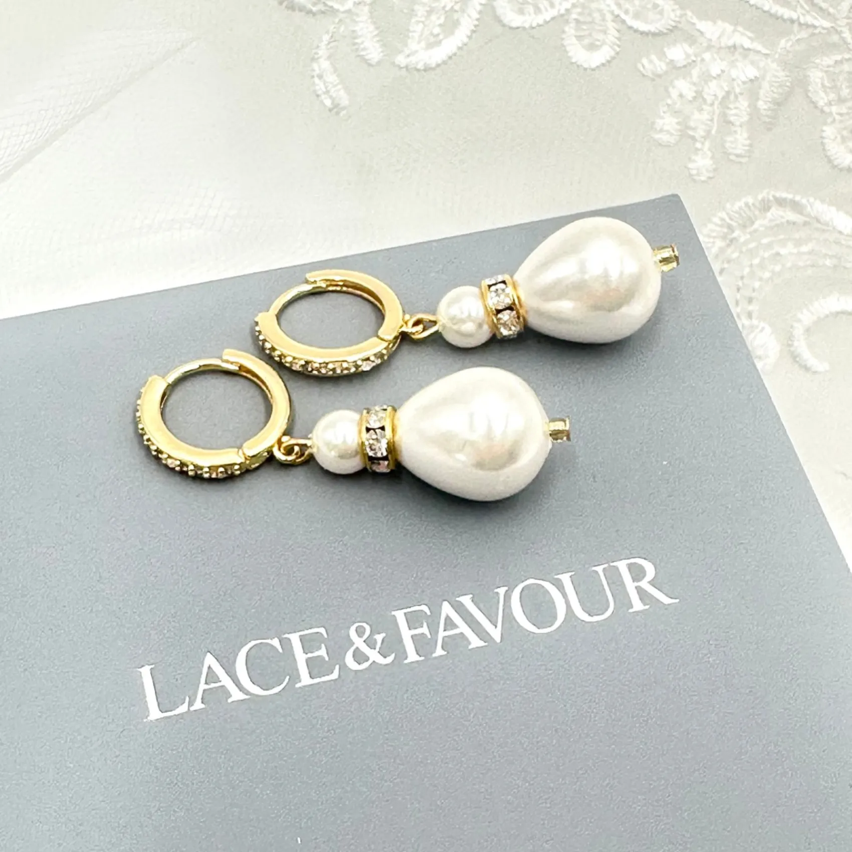 Beads & Beyond Bride Gifts | Vintage Jewellery*Panache Gold Large Teardrop Pearl Earrings Ivory/ Gold