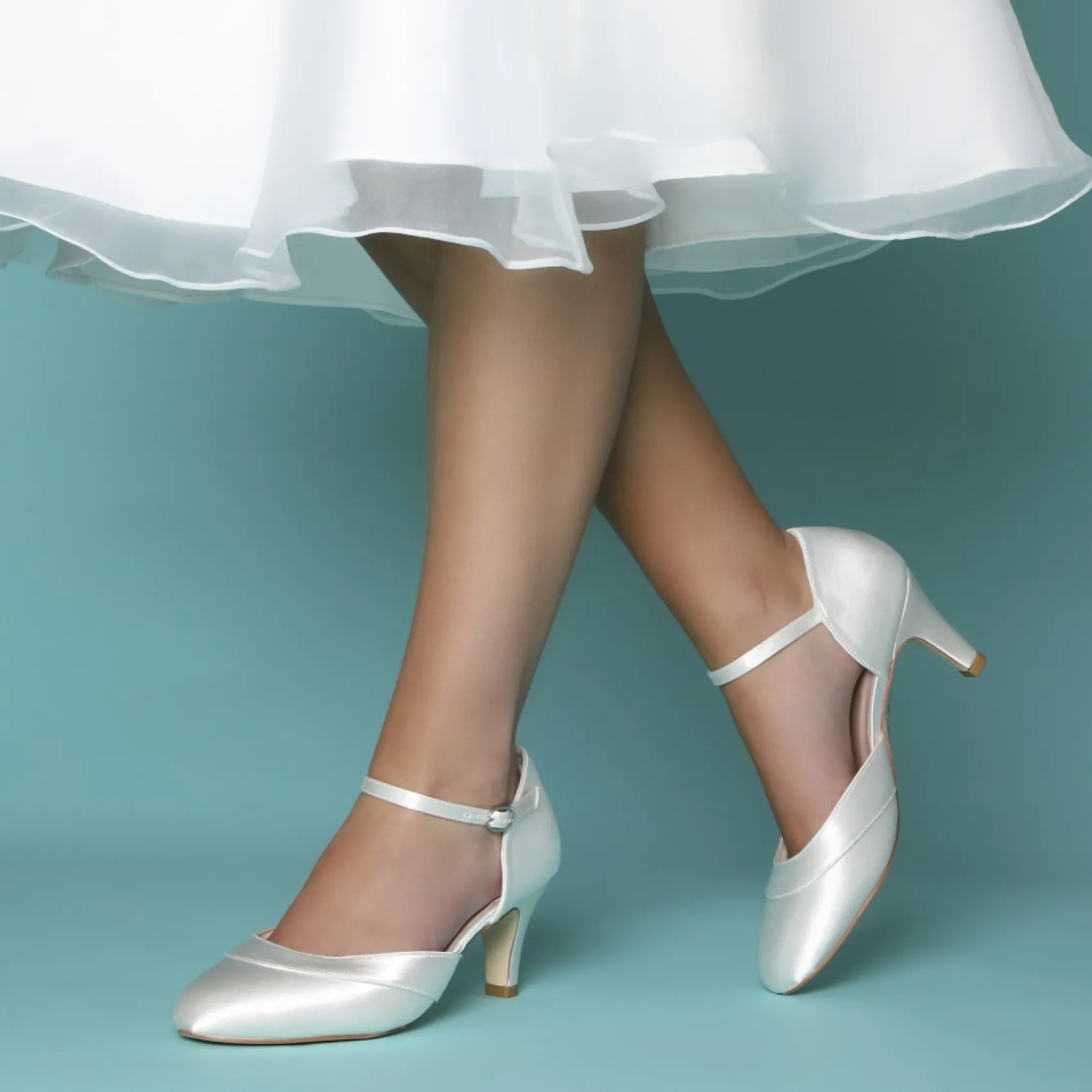 Perfect Bridal Wedding Shoes | Mid Heel*Elsa Satin Ankle Strap Wedding Shoes (Wide Fit) Ivory