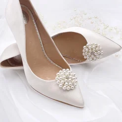 Perfect Bridal Bride Gifts | Shoe Jewellery*Guava Pearl Embellished Brooch Shoe Clips Ivory/ Silver