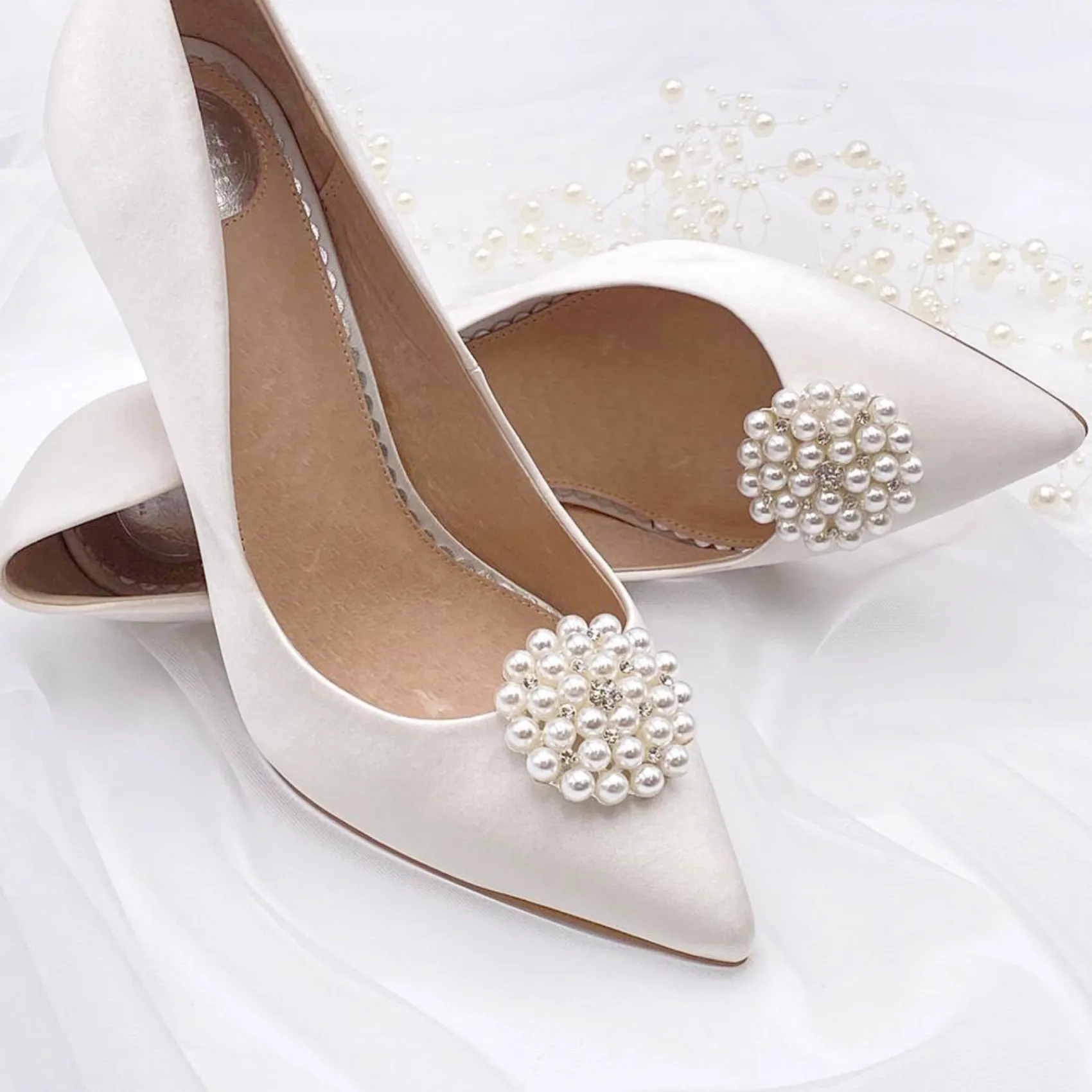 Perfect Bridal Bride Gifts | Shoe Jewellery*Guava Pearl Embellished Brooch Shoe Clips Ivory/ Silver