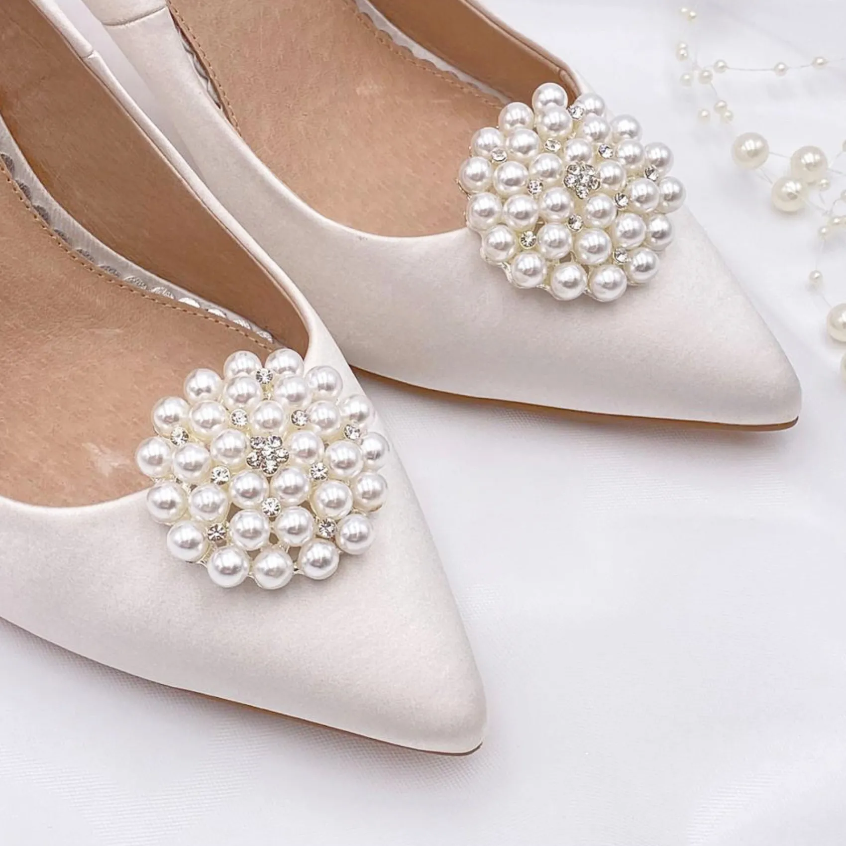 Perfect Bridal Bride Gifts | Shoe Jewellery*Guava Pearl Embellished Brooch Shoe Clips Ivory/ Silver