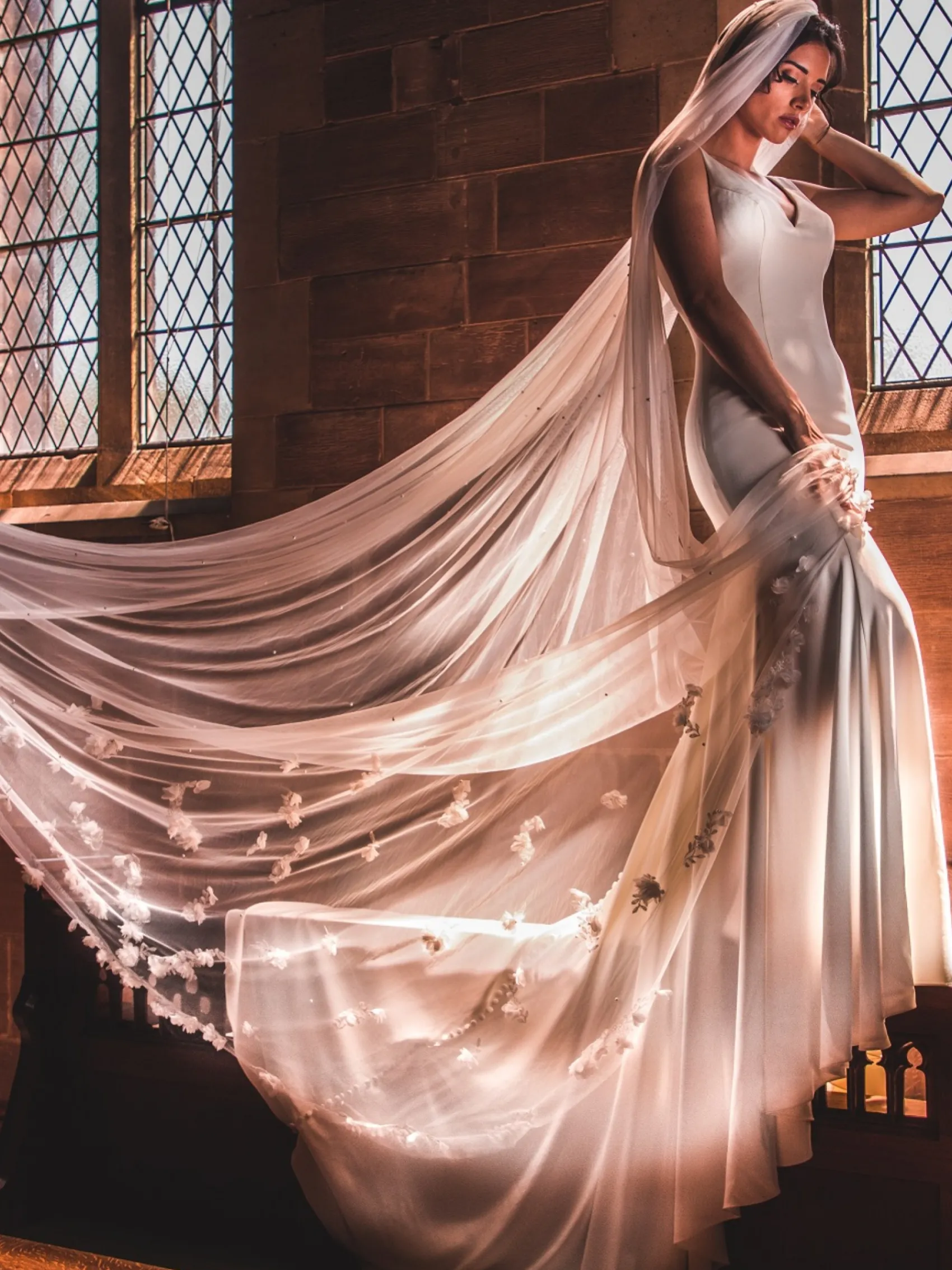 Perfect Bridal Single Tier Veils | Chapel Length & Cathedral Veils*Single Tier 3D Flowers and Pearl Cathedral Veil Ivory