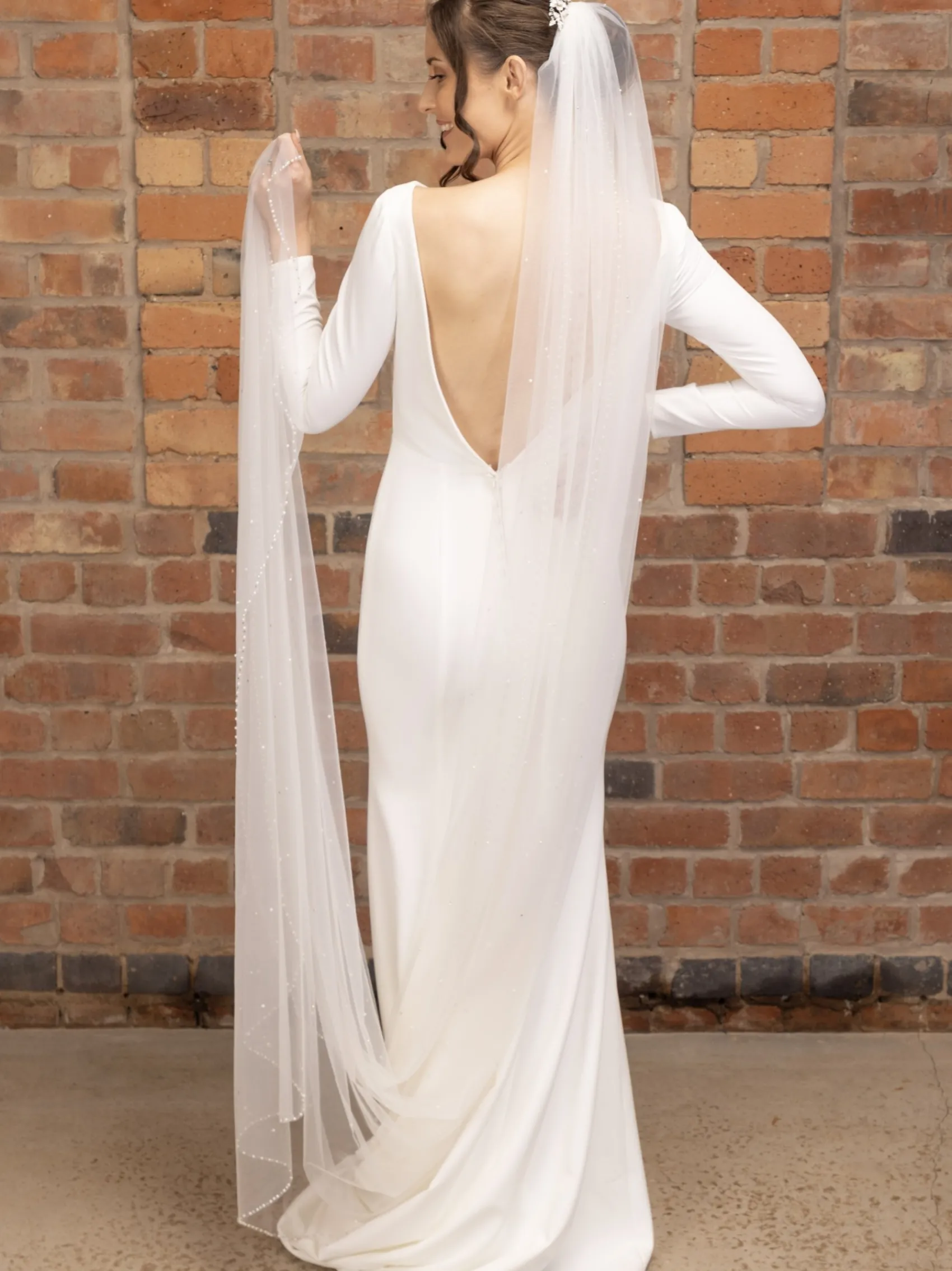 Perfect Bridal Single Tier Veils | Chapel Length & Cathedral Veils*Single Tier Pearl and Diamante Cathedral Veil Ivory