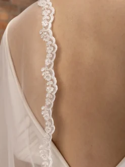 Perfect Bridal Single Tier Veils | Chapel Length & Cathedral Veils*Single Tier Narrow Corded Lace Chapel Veil Ivory