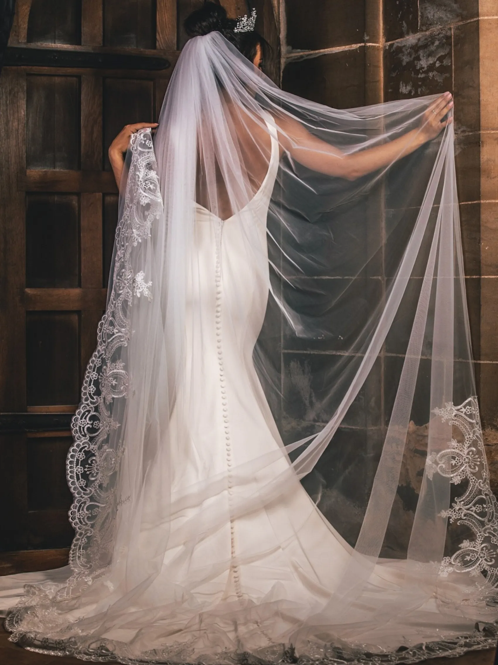 Perfect Bridal Single Tier Veils | Chapel Length & Cathedral Veils*Single Tier Cathedral Veil with Lace Train Ivory