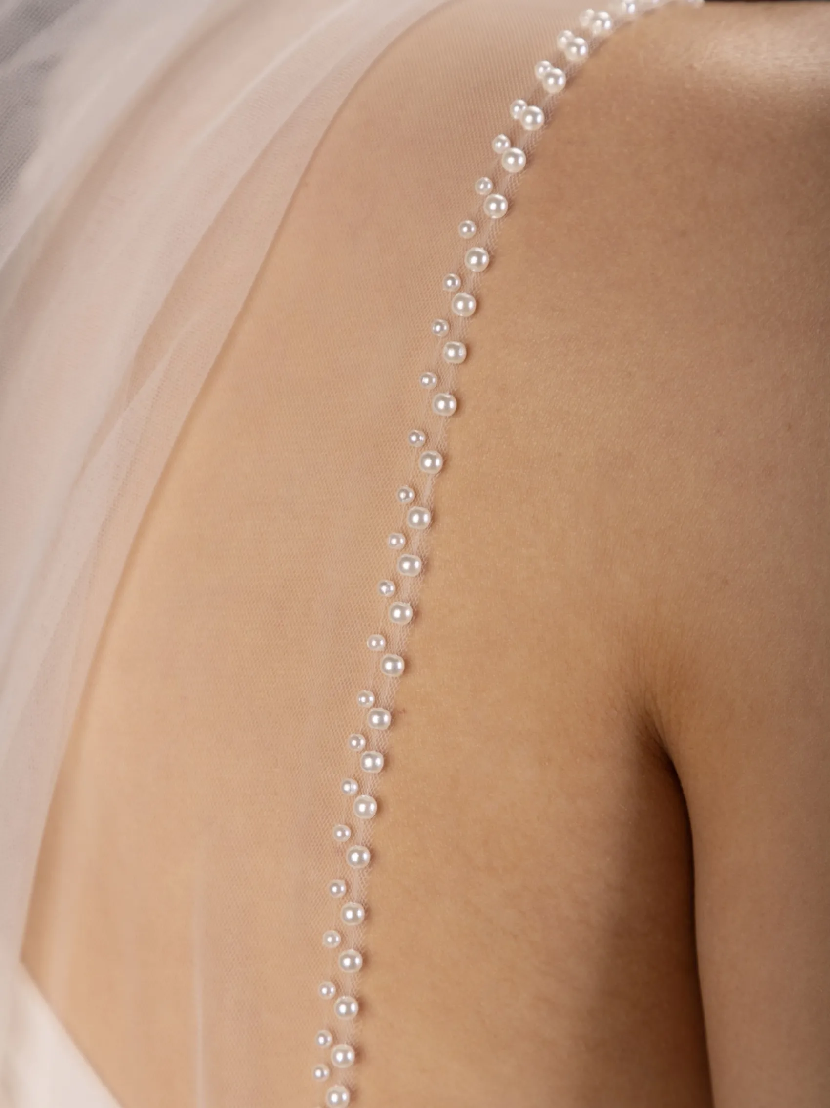 Perfect Bridal Single Tier Veils | Chapel Length & Cathedral Veils*Single Tier Pearl Edge Cathedral Veil Ivory