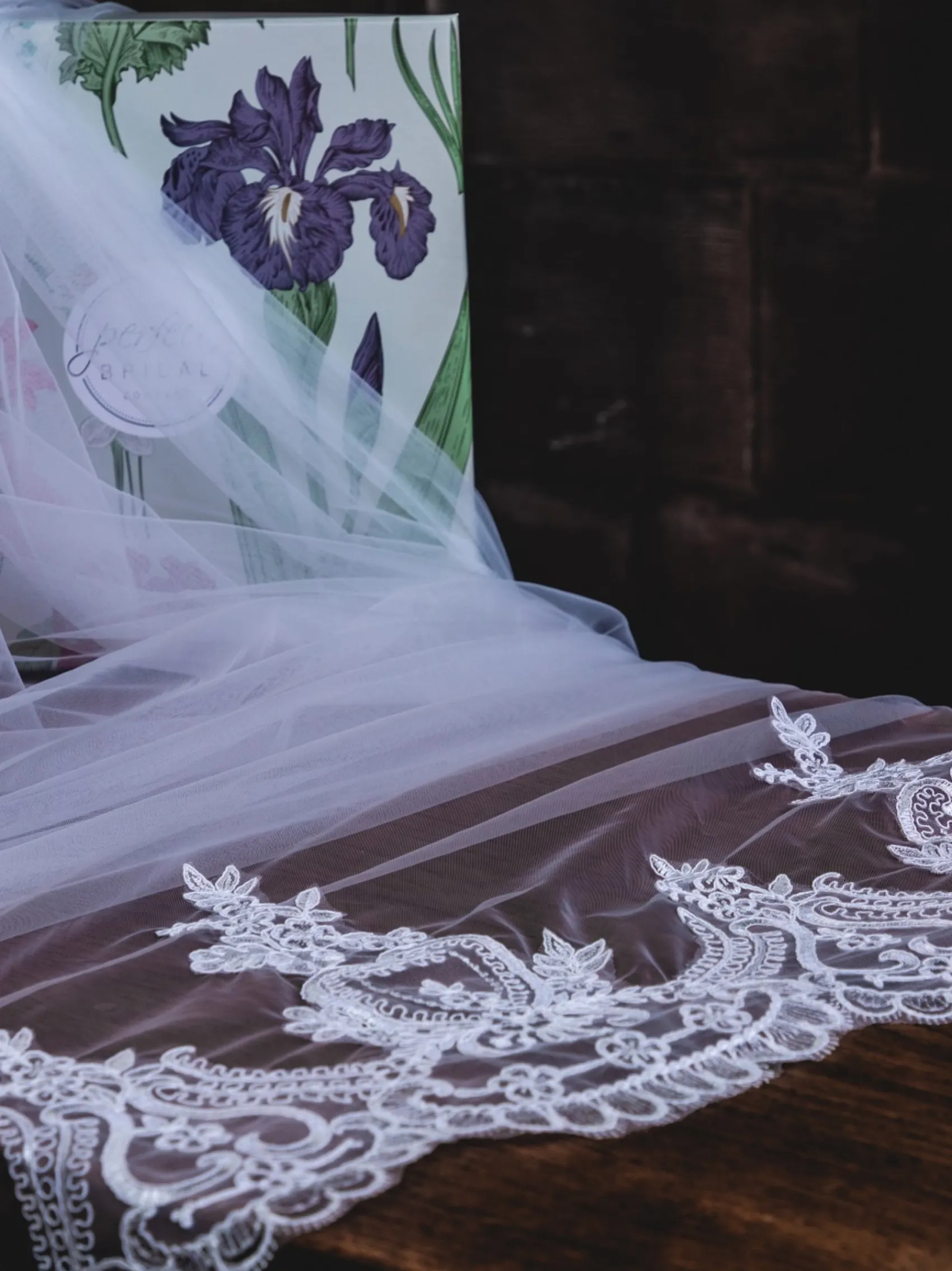 Perfect Bridal Single Tier Veils | Chapel Length & Cathedral Veils*Single Tier Cathedral Veil with Lace Train Ivory
