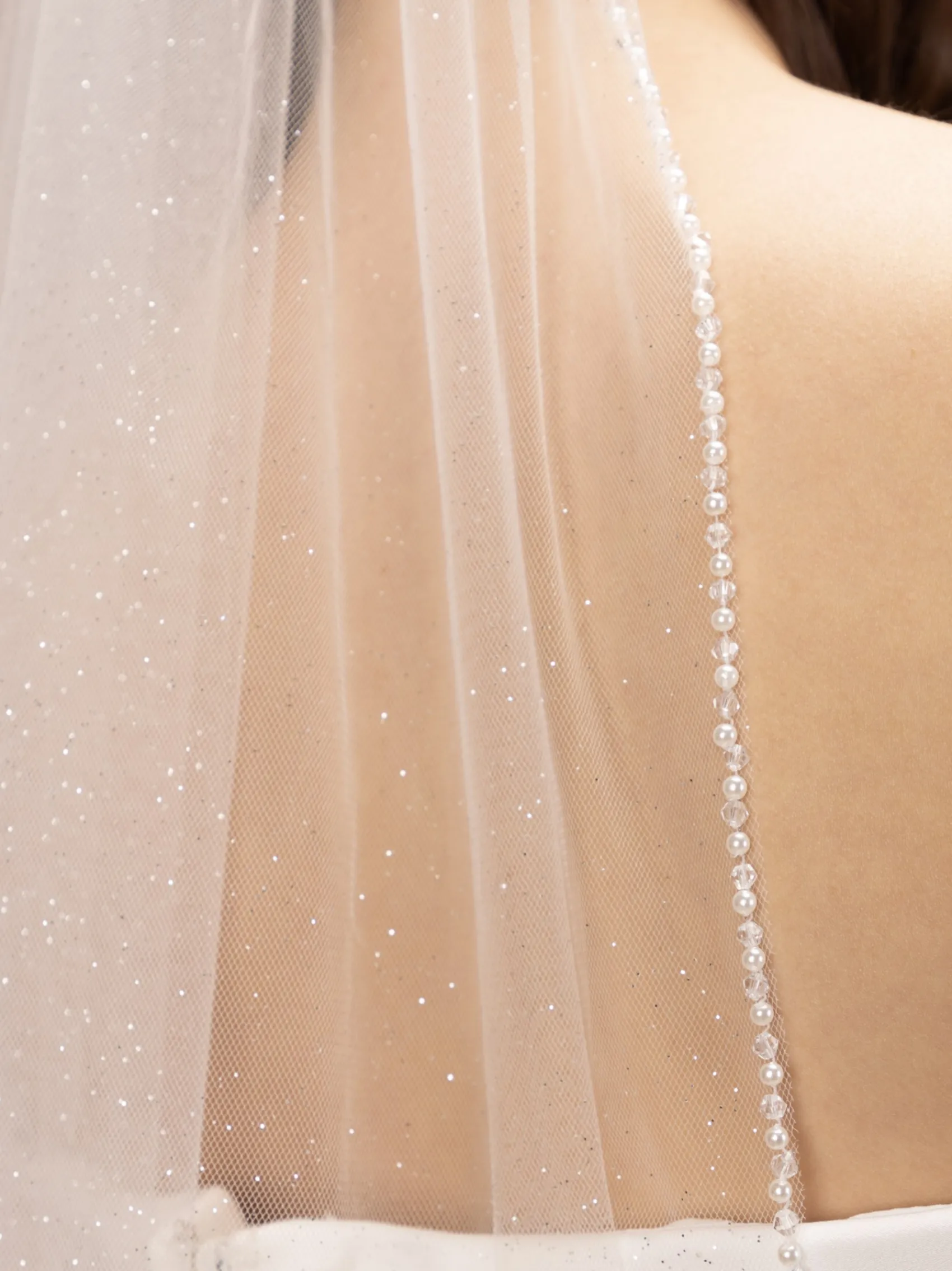 Perfect Bridal Single Tier Veils | Fingertip Veils*Single Tier Glitter Tulle Fingertip Veil Ivory