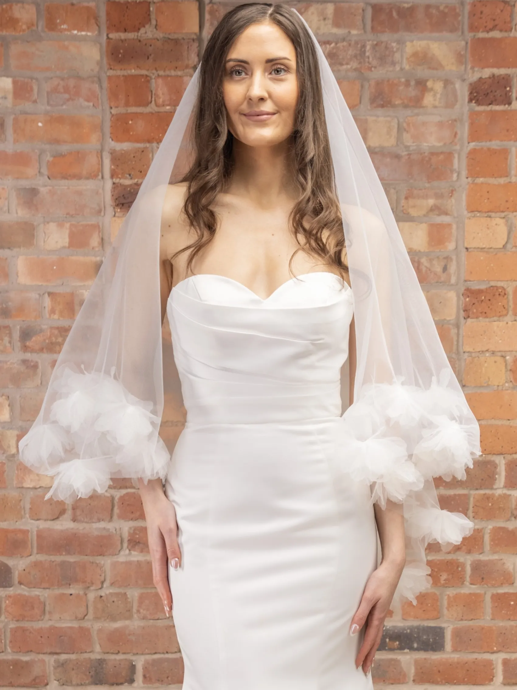 Perfect Bridal Two Tier Veils | Fingertip Veils*Two Tier 3D Flowers Edge Fingertip Veil Ivory