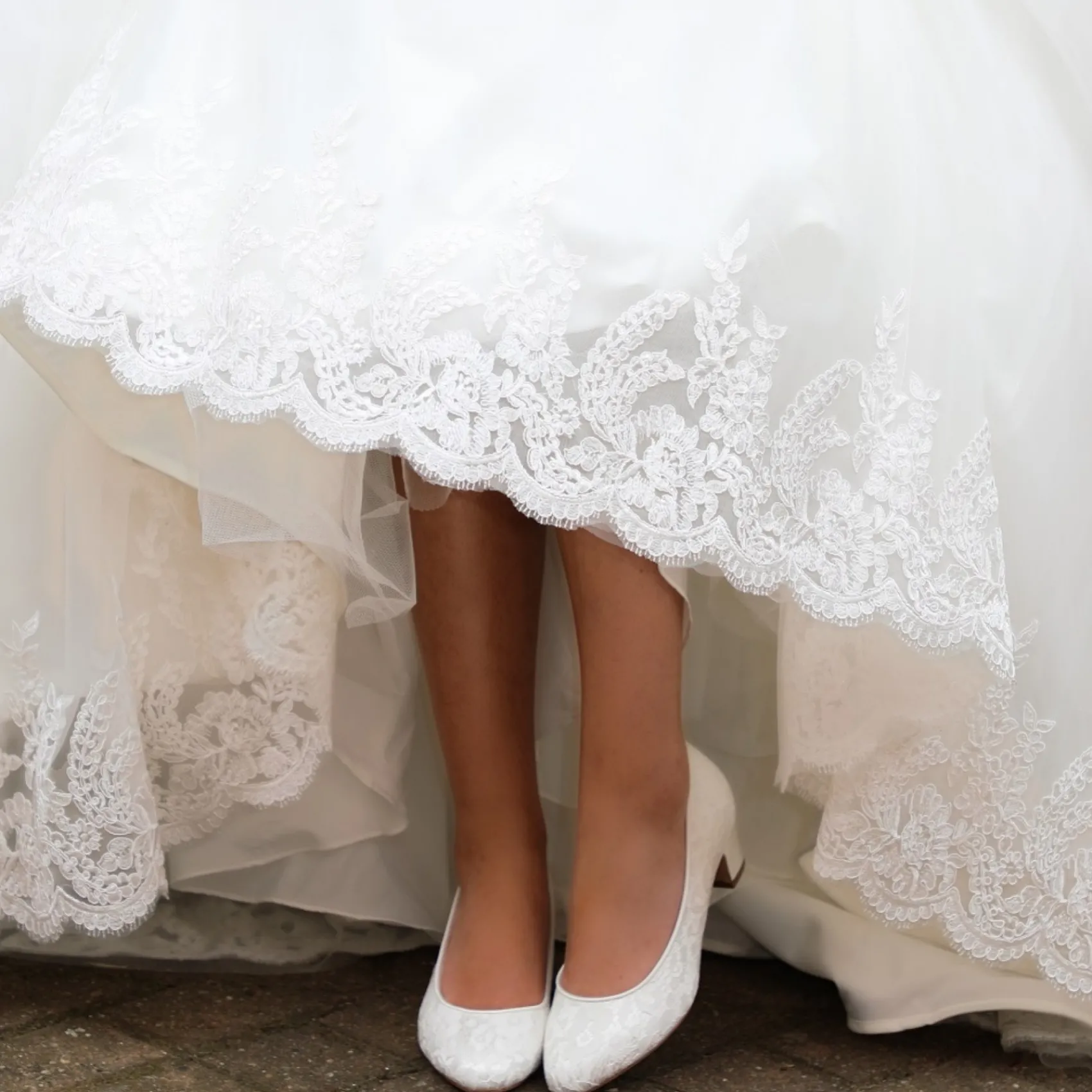 Perfect Bridal Wedding Shoes | Low Heel*Melanie Dyeable Lace Block Heel Court Shoes Ivory