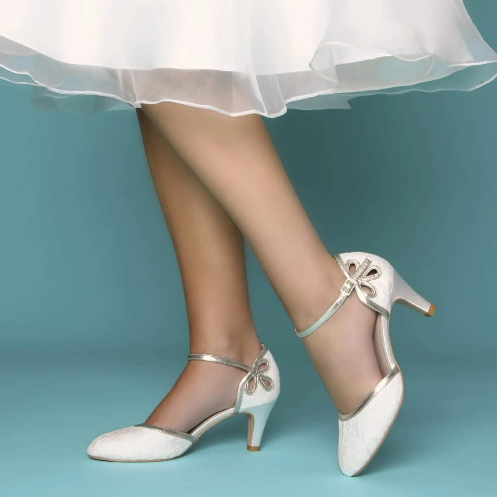 Perfect Bridal Wedding Shoes | Mid Heel*Nina Ivory Lace and Gold Ankle Strap Shoes Ivory/ Gold