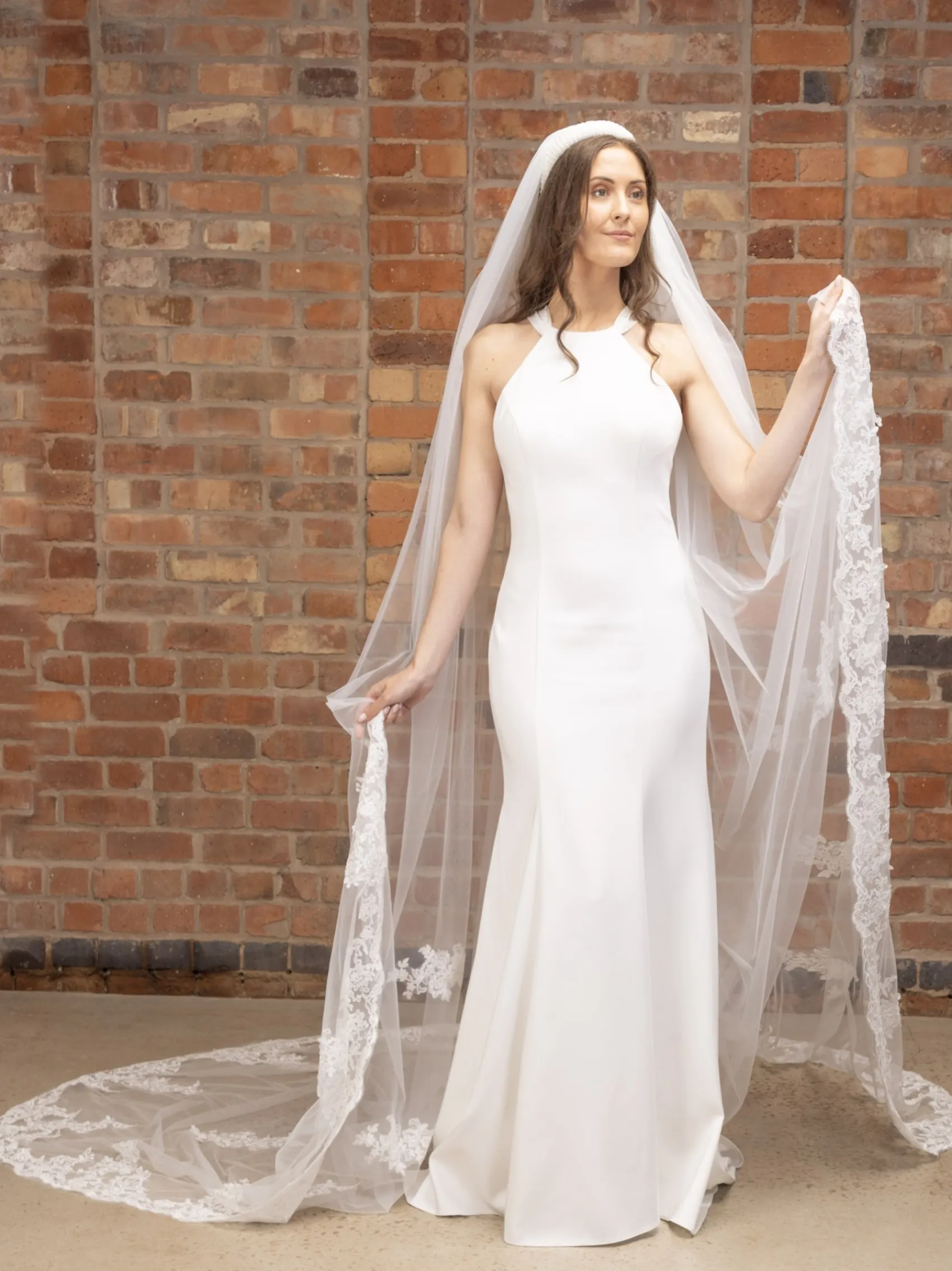 Perfect Bridal Single Tier Veils | Chapel Length & Cathedral Veils*Single Tier Corded Lace Cathedral Veil with Motifs Ivory