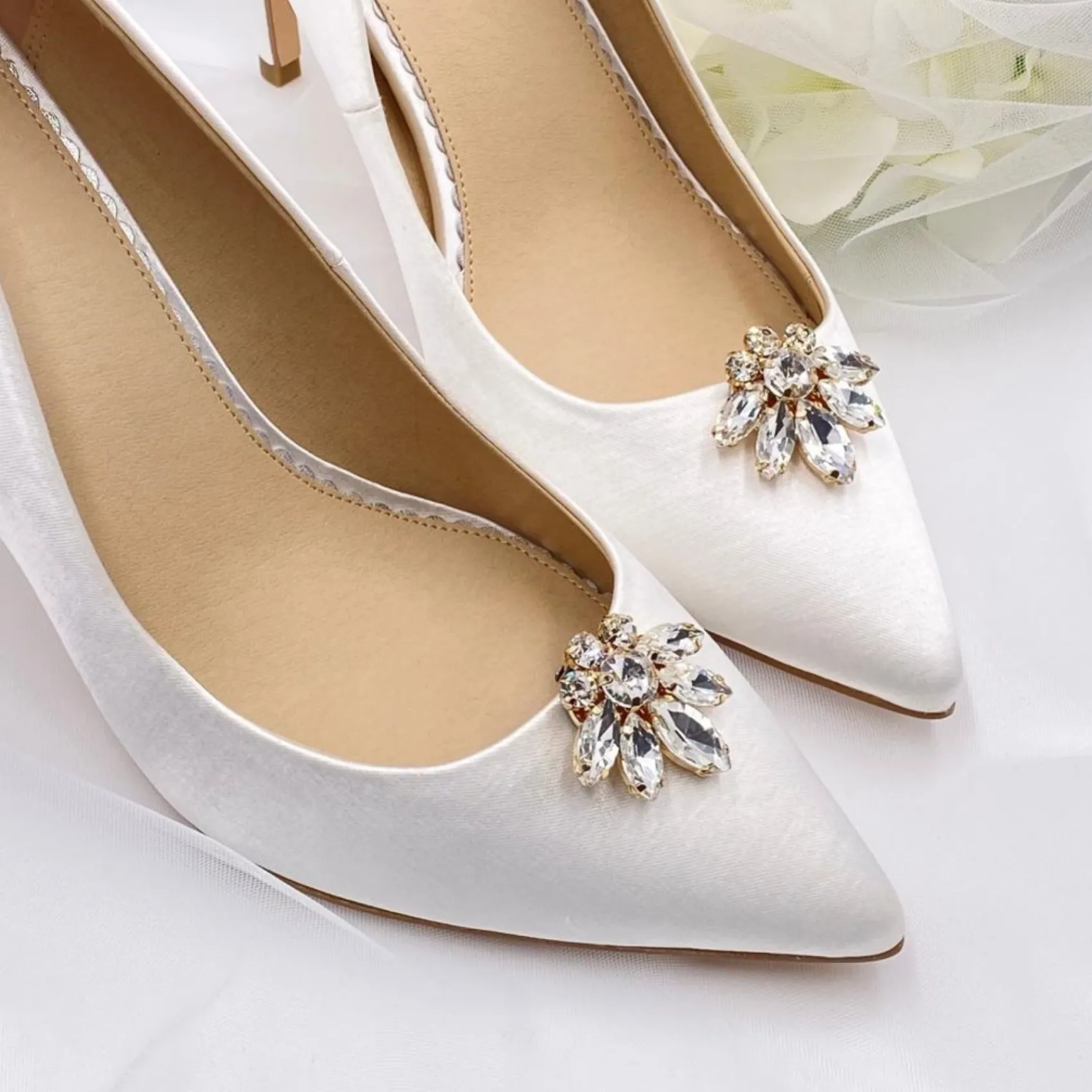 Lace & Favour Bride Gifts | Shoe Jewellery*Precious Gold Crystal Shoe Clips