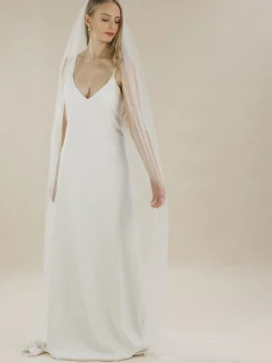 Rainbow Club Single Tier Veils | Chapel Length & Cathedral Veils*Blazing Star Scattered Diamante Long Veil Ivory