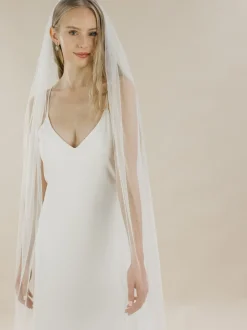 Rainbow Club Single Tier Veils | Chapel Length & Cathedral Veils*Blazing Star Scattered Diamante Long Veil Ivory