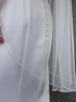 Rainbow Club Single Tier Veils | Fingertip Veils*Cheerfulness Single Tier Veil with Scattered Diamantes Ivory