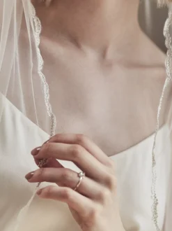 Rainbow Club Single Tier Veils | Elbow Length Veils*Gazania Embroidered Scalloped Edge Waist Length Veil Ivory
