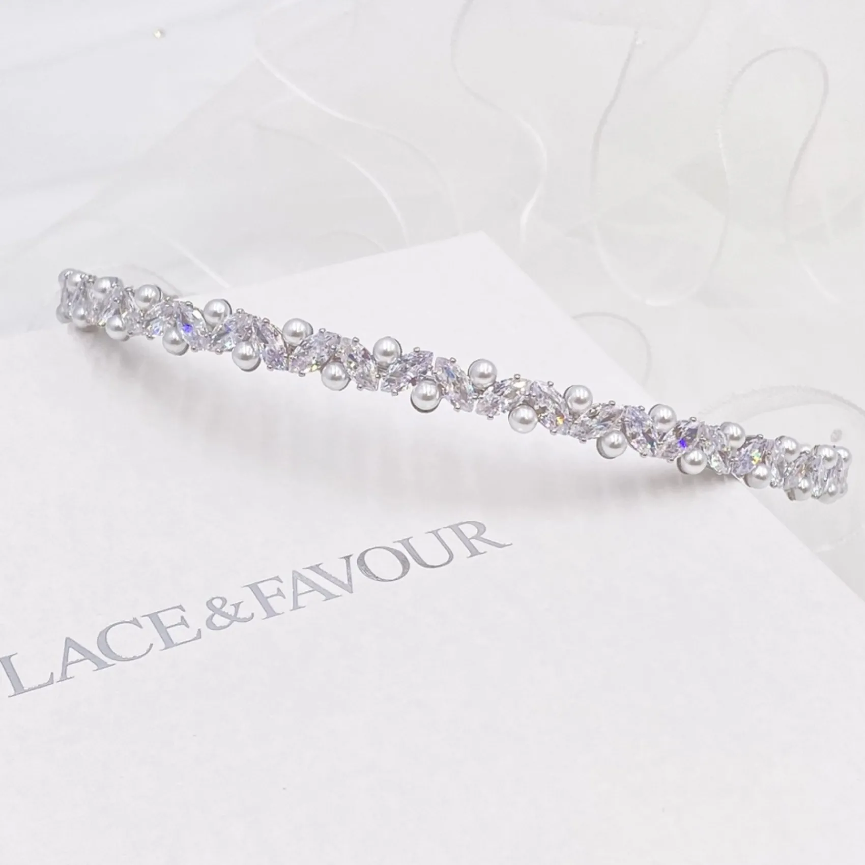 Lace & Favour Prom Headbands & Tiaras | Pearl Hair Accessories*Rochelle Silver Narrow Crystal and Pearl Headband Ivory/ Silver