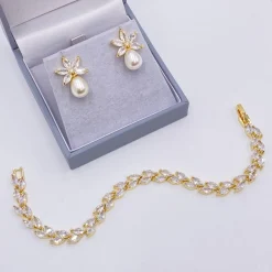 Lace & Favour Pearl Jewellery | Gold Wedding Jewellery*Sahara Gold Crystal Leaves and Teardrop Pearl Earrings Ivory/ Gold