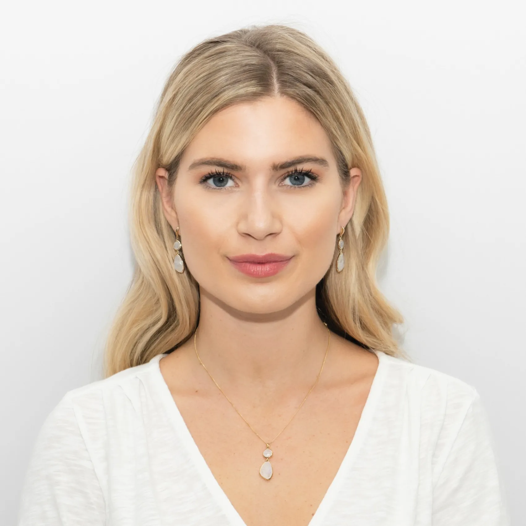 Sarah Alexander Mother Of The Groom Gifts | Mother Of The Bride Gifts*Tidal Rainbow Moonstone Double Drop Pendant