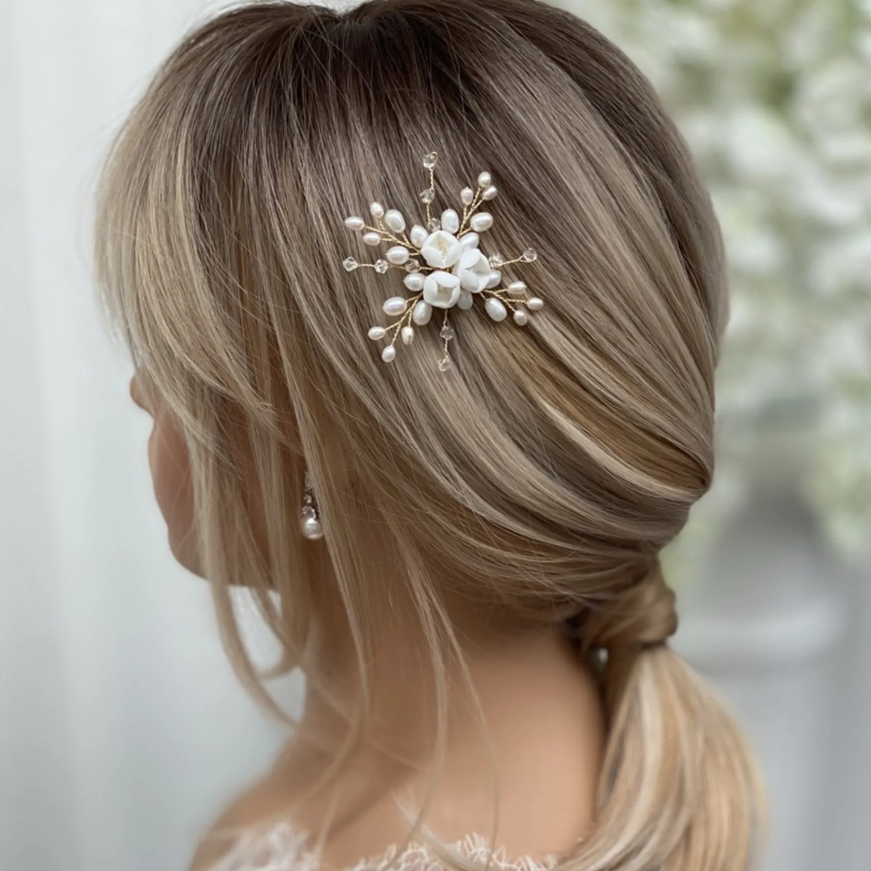 Lace & Favour Bride Gifts | Pearl Hair Accessories*Snowdrop Porcelain Flowers and Freshwater Pearl Hair Pin (Gold) Ivory/ Gold