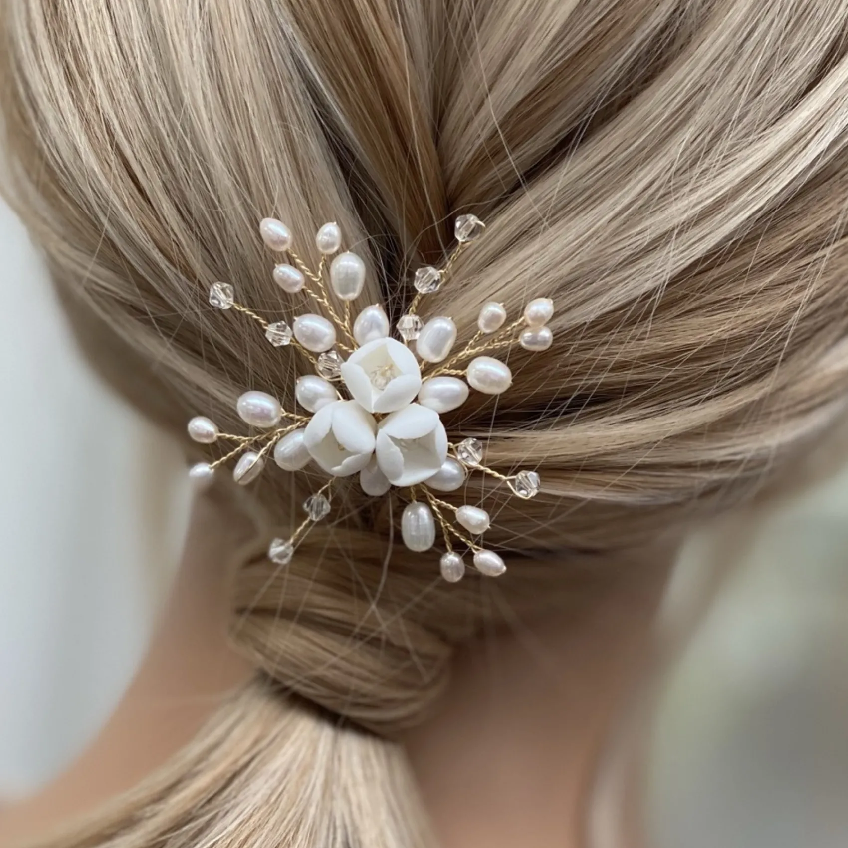 Lace & Favour Bride Gifts | Pearl Hair Accessories*Snowdrop Porcelain Flowers and Freshwater Pearl Hair Pin (Gold) Ivory/ Gold