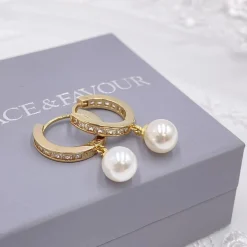 Lace & Favour Bridesmaid Gifts | Bride Gifts*Tahiti Gold Pearl Drop Crystal Huggie Hoop Earrings Ivory/ Gold