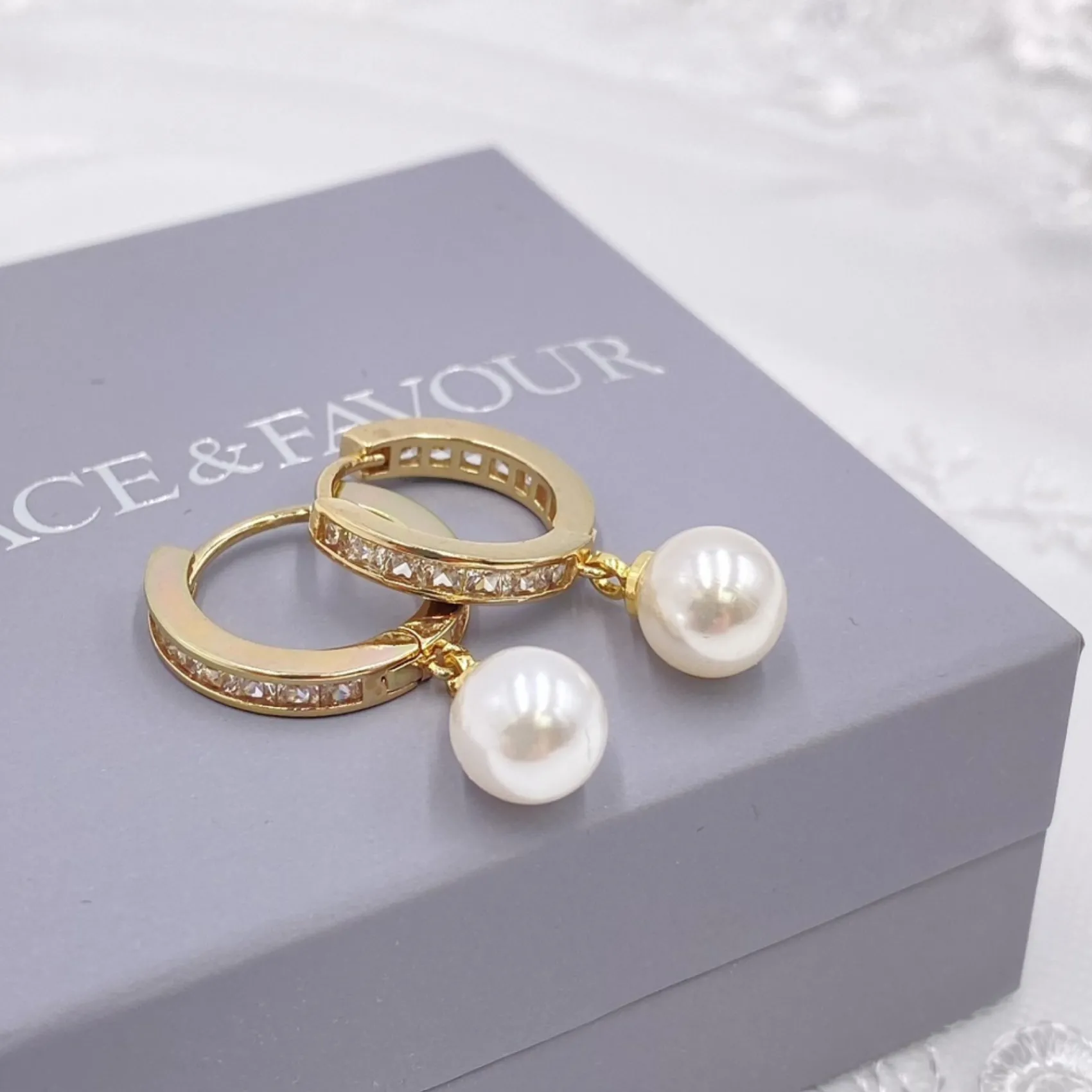 Lace & Favour Bridesmaid Gifts | Bride Gifts*Tahiti Gold Pearl Drop Crystal Huggie Hoop Earrings Ivory/ Gold