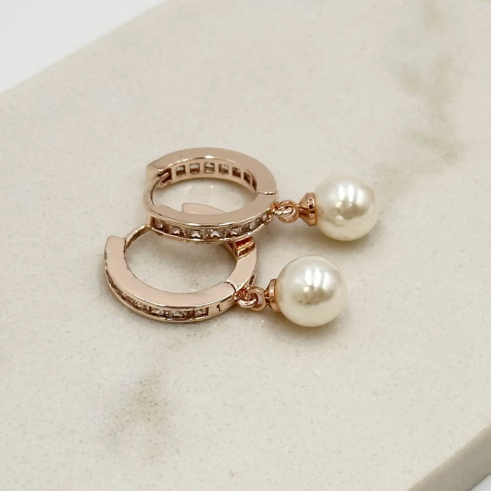 Lace & Favour Bridesmaid Gifts | Bride Gifts*Tahiti Rose Gold Pearl Drop Crystal Huggie Hoop Earrings Ivory/ Rose Gold