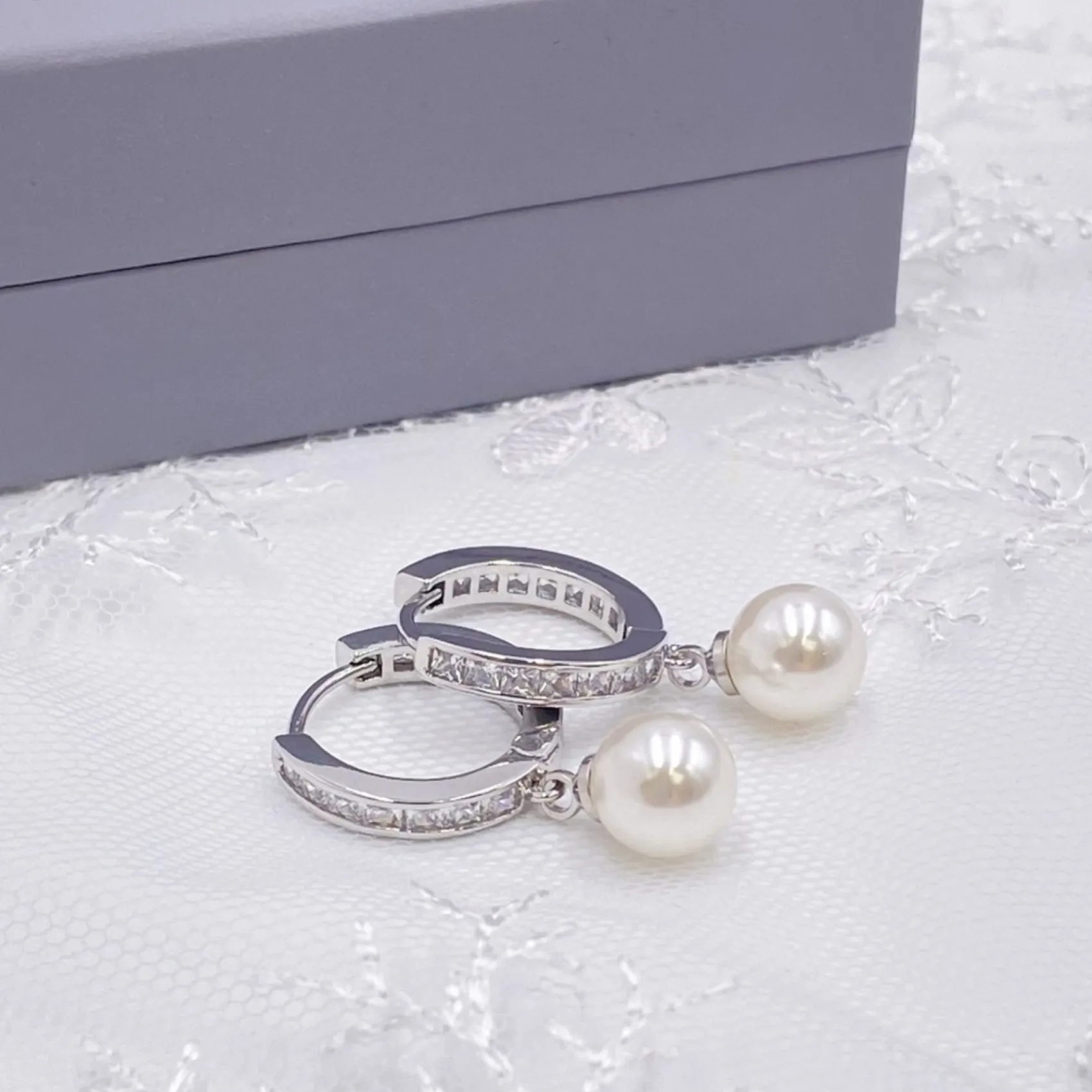 Lace & Favour Bridesmaid Gifts | Bride Gifts*Tahiti Silver Pearl Drop Crystal Huggie Hoop Earrings Ivory/ Silver
