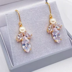 Lace & Favour Bride Gifts | Gold Wedding Jewellery*Vermont Gold Pearl and Crystal Drop Earrings Ivory/ Gold