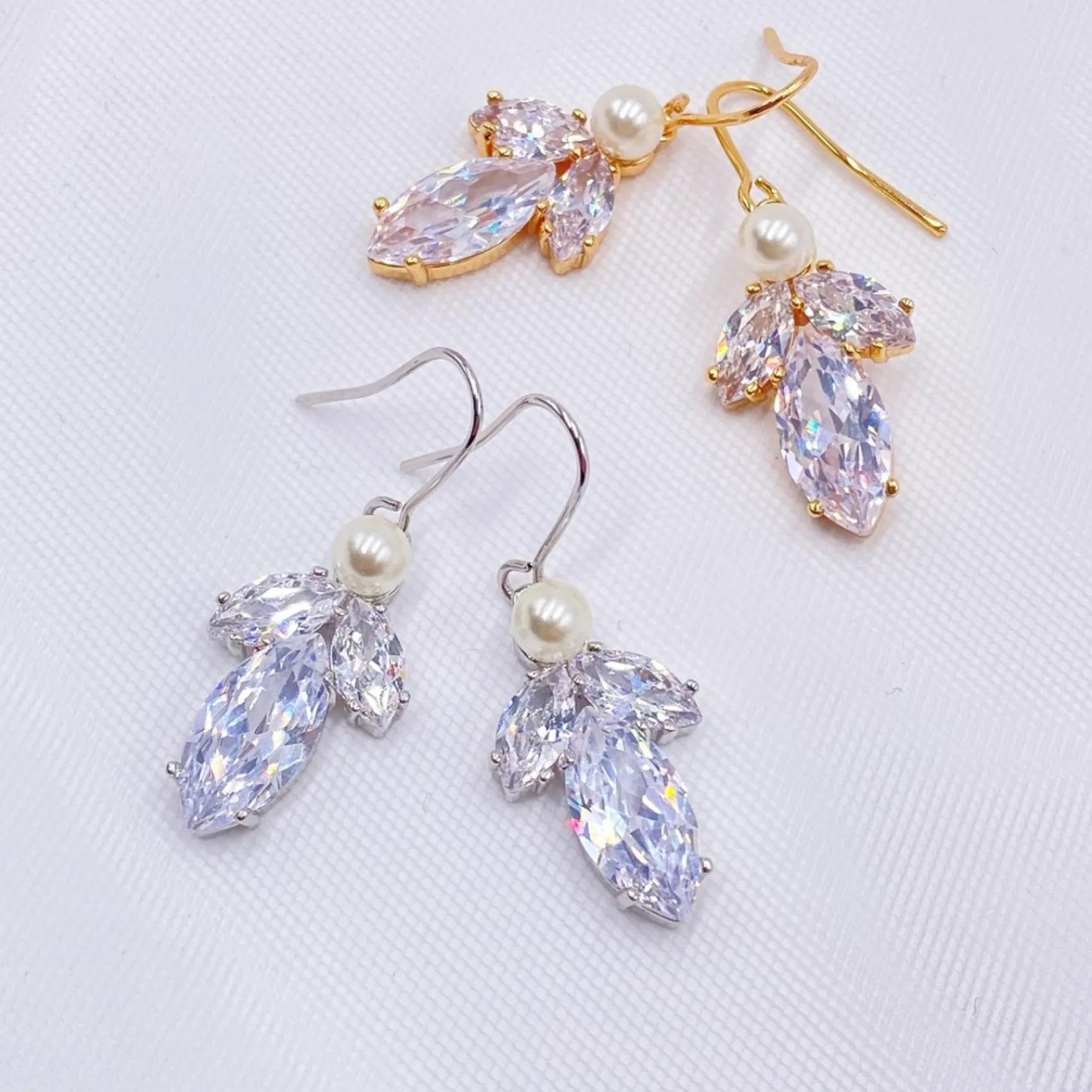 Lace & Favour Bride Gifts | Gold Wedding Jewellery*Vermont Gold Pearl and Crystal Drop Earrings Ivory/ Gold